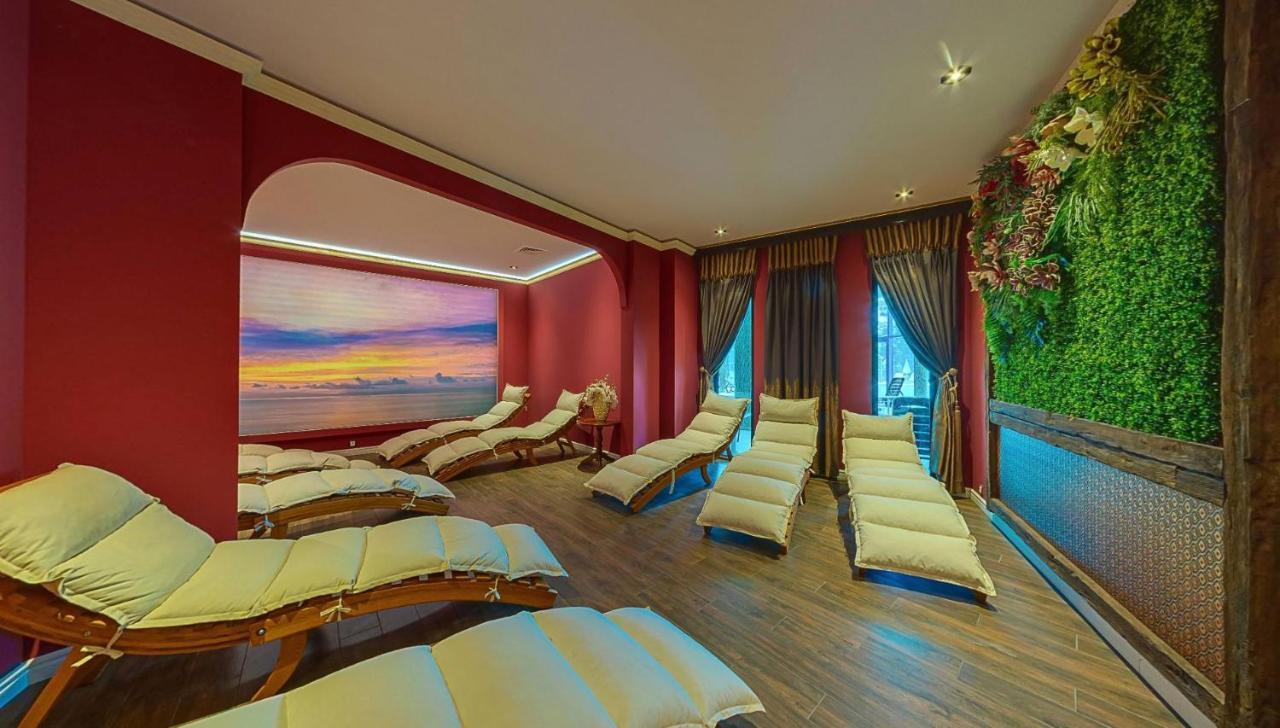 Elena And Wellness Hotel 4*