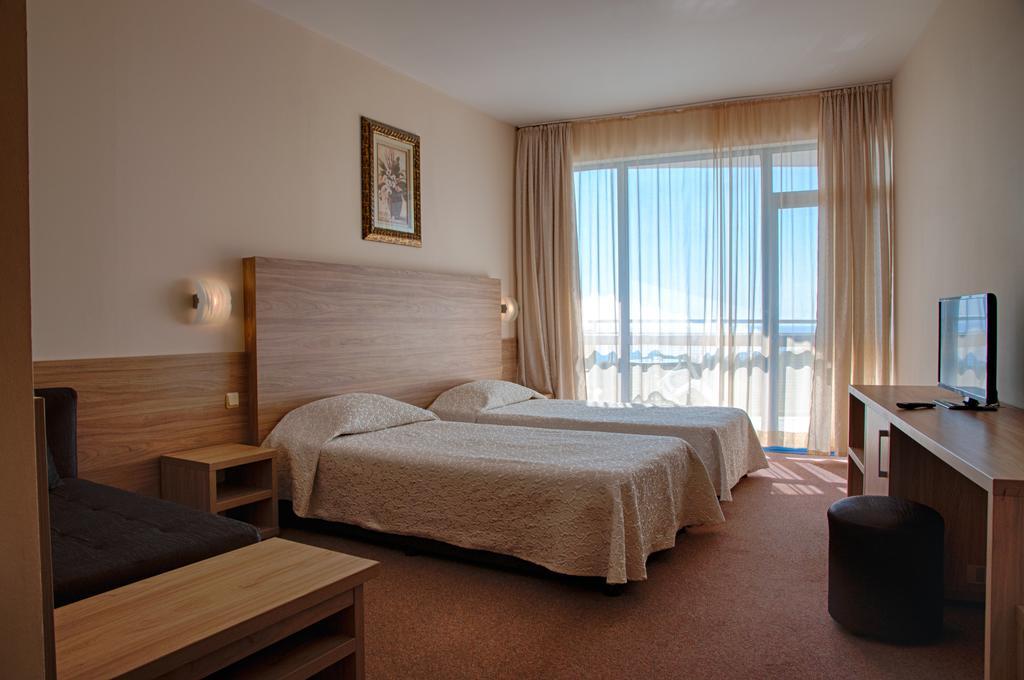 Hotel Elena And Wellness 4*