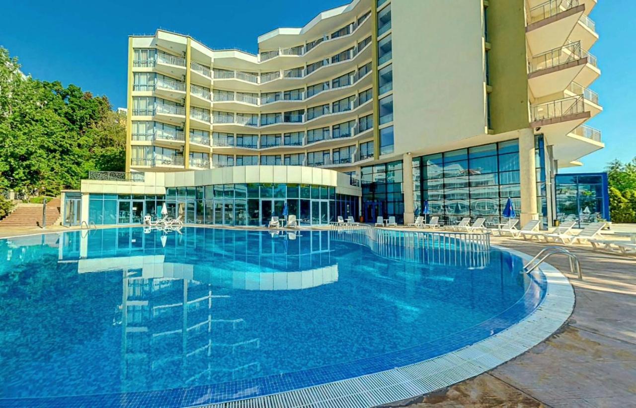 Elena And Wellness Golden Sands